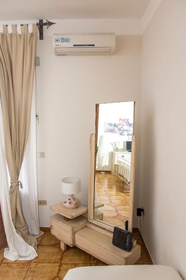 Seascape - Noemi'S Rooms Vico Equense Bagian luar foto